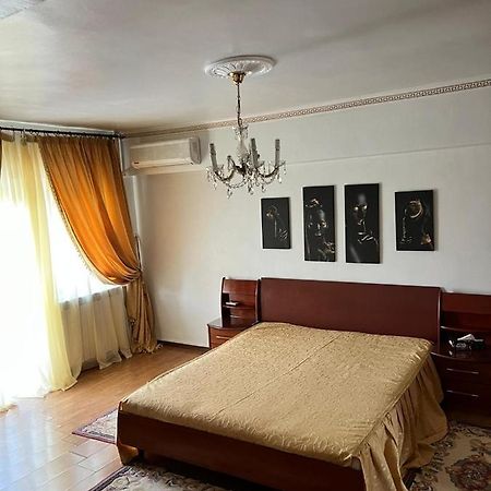 Апартаменты Unirii 64 Бухарест Экстерьер фото